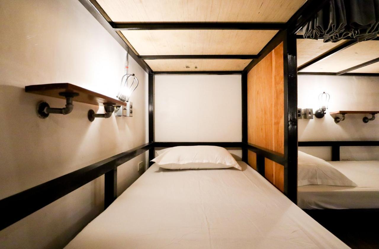 Ocean Breeze Hostel By Daily Sweet Moalboal Dış mekan fotoğraf