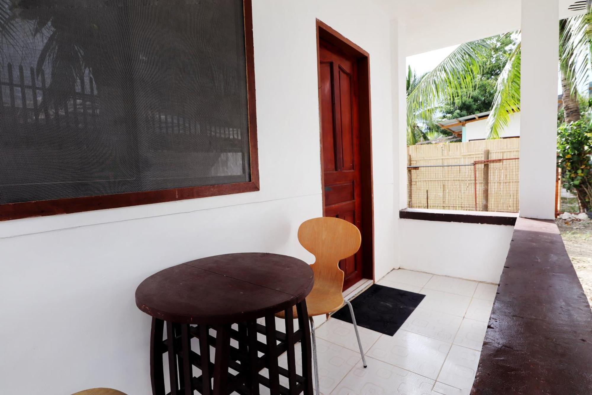 Ocean Breeze Hostel By Daily Sweet Moalboal Dış mekan fotoğraf